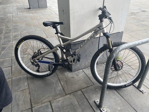 Giant mountain bike full - giant,