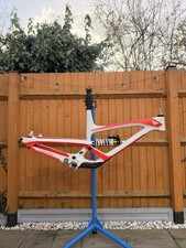 YT Capra Carbon Full